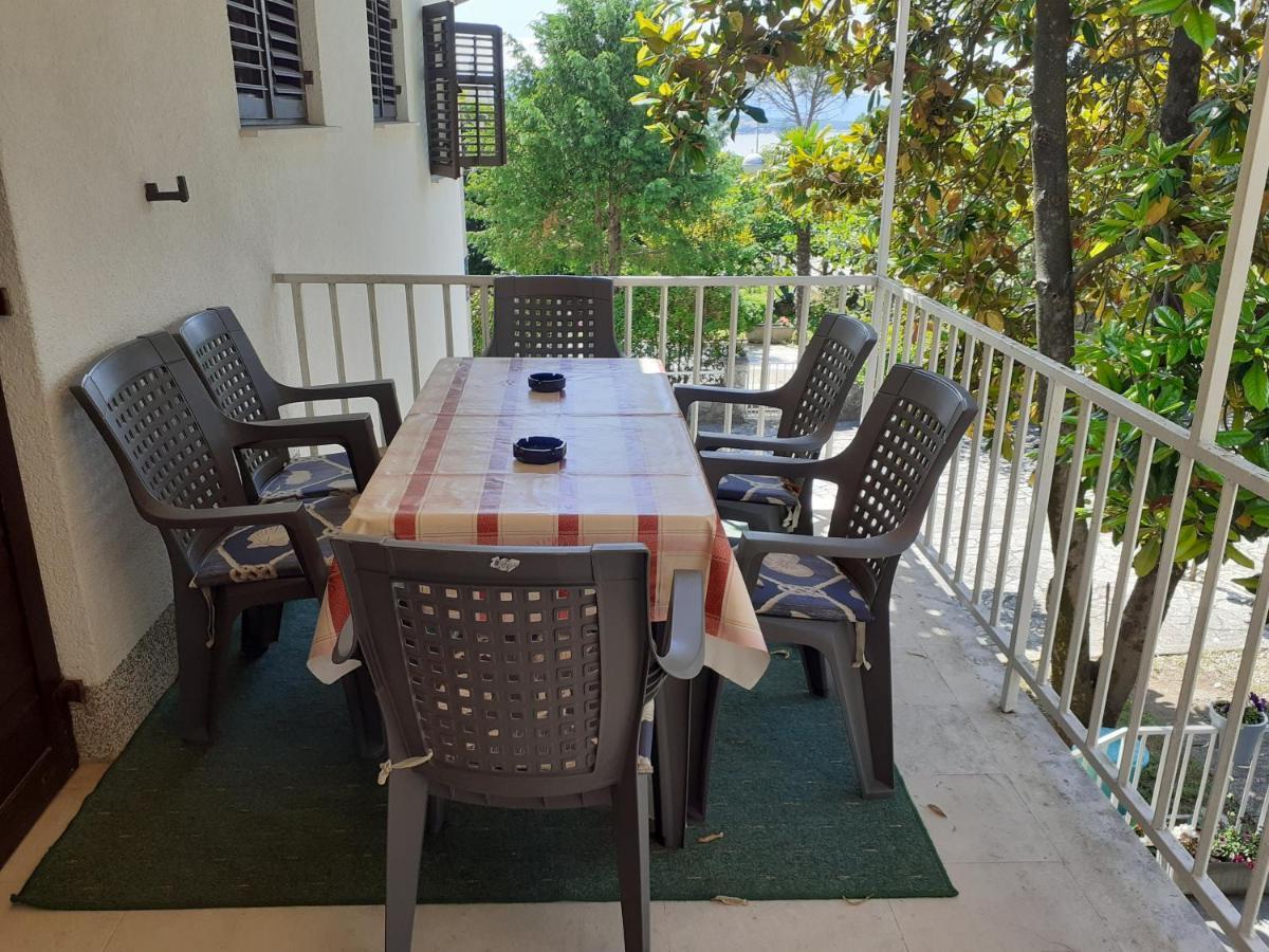 Apartment Simunec Malinska Εξωτερικό φωτογραφία